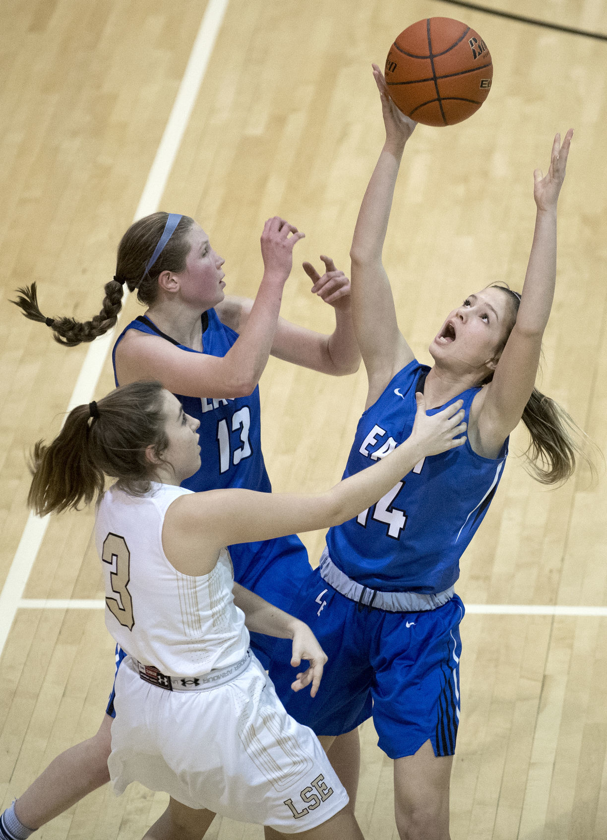Lincoln East vs. Lincoln Southeast, 1.11